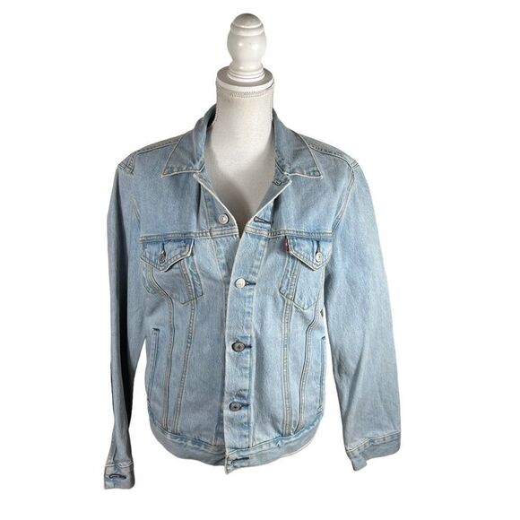 Levi’s Women’s Light Wash Trucker Jacket With Black Knit Stretch Trim - Picture 1 of 6